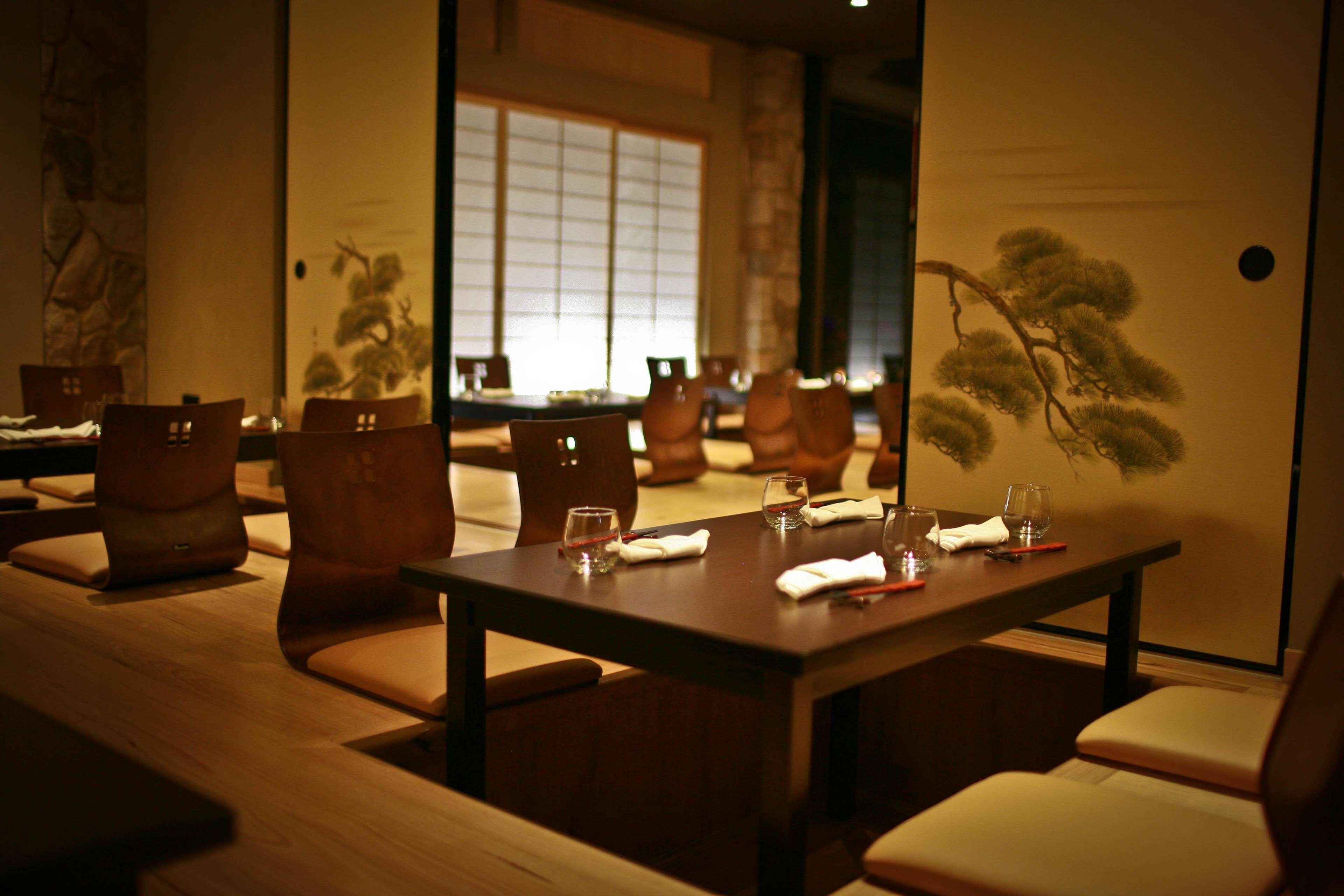 스탬퍼드 플라자 애들레이드 호텔 외부 사진 A restaurant in Kyoto
