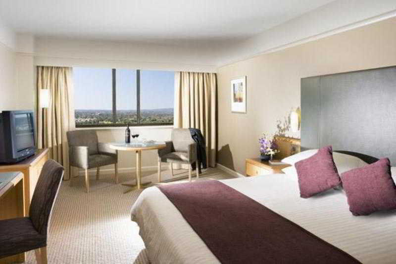 스탬퍼드 플라자 애들레이드 호텔 객실 사진 A room at the Hilton Birmingham International